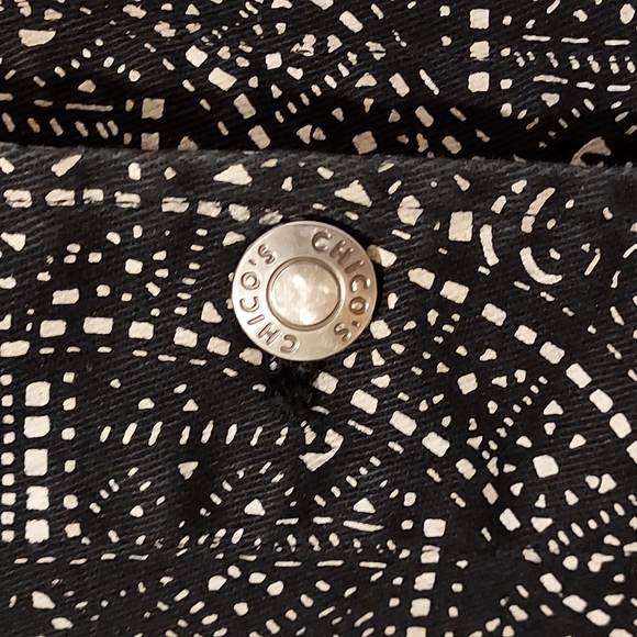 Women's Size 0 Chico's  Black/White  Denim Jacket NWOT - Picture 5 of 11